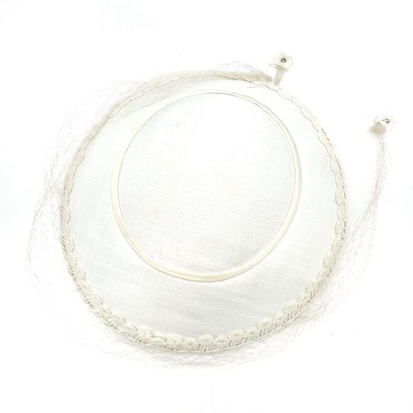 Vintage 1950s Ivory Mushroom Hat Daisy Lace Trim & Net Veil Bridal Cocktail - Picture 9 of 14